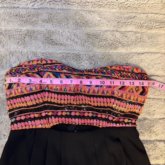 Medium Forever 21 Black Chiffon Mini Dress Sequin Top Keyhole Cutout - Picture 7 of 11